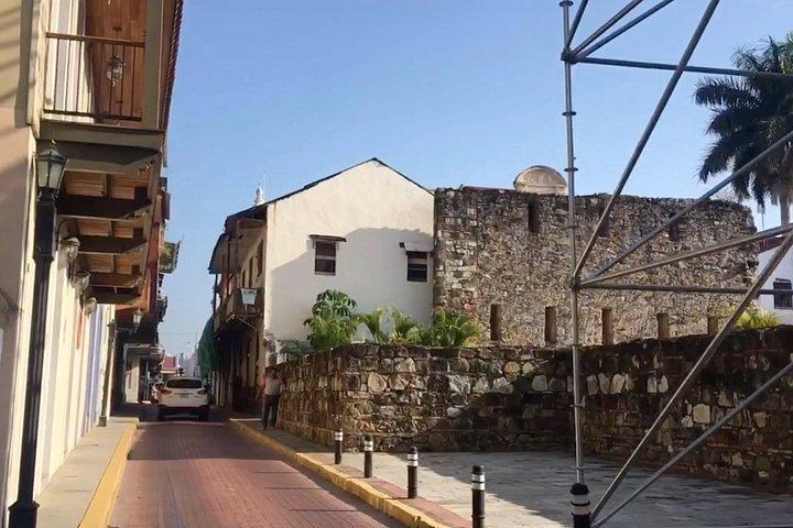 クルーズターミナルAMADOR : パナマ運河遺産と旧ゾーン