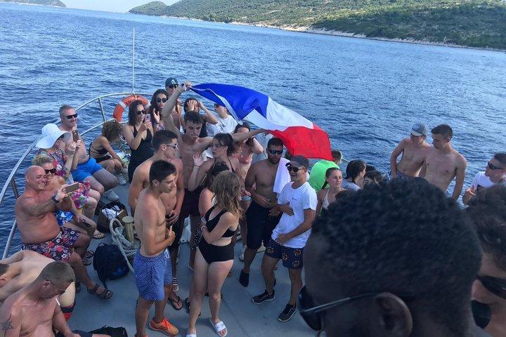 Dubrovnik Sunset Boat Party med grottbad och klubbinträde med DJ