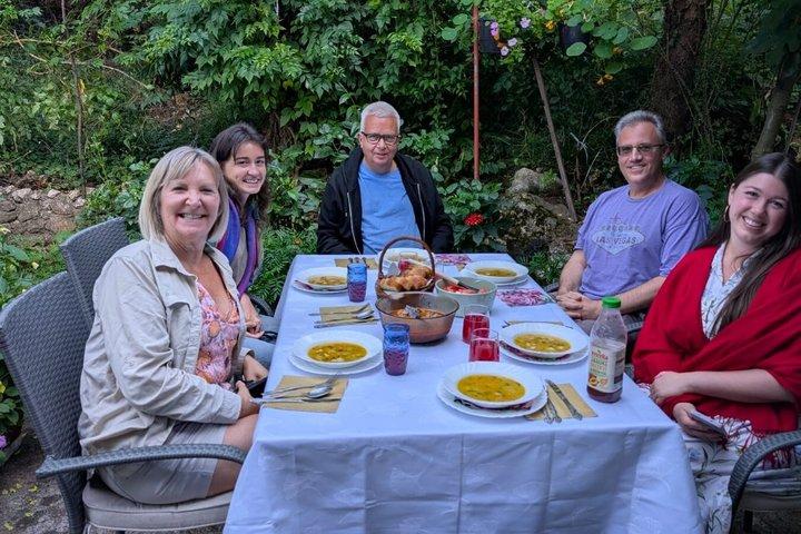 Cena bosnia con una familia local | Auténtico Home Dining
