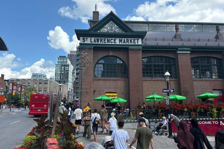 トロント市内バスツアー小グループ