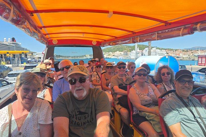 Split Panoramic Sightseeing Bus Tour with Audio Guide