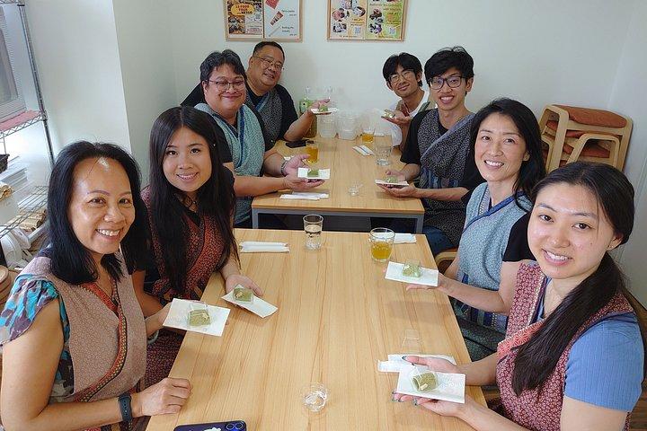 大阪で抹茶ともち日本語菓子作り教室