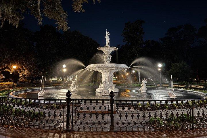 Interactive Paranormal Ghost Walking Tour in Savannah Georgia