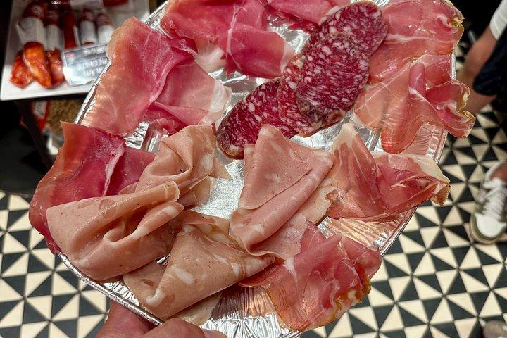 試食付きパルマフードウォーキングツアー