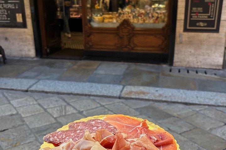 試食付きパルマフードウォーキングツアー