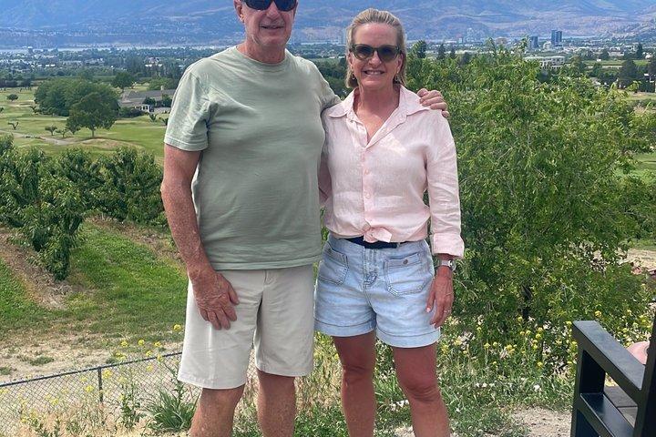 Kelowna : ノックスマウンテンとオカナガンレイクビューのガイド付きハイキング
