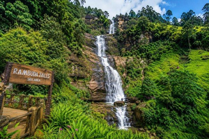 Kandy Nuwaraeliya Tour and Ella Train Journey from Nanuoya
