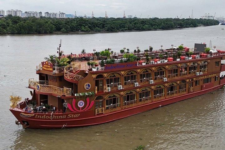 ホーチミン市： サイゴン川クルーズでのディナー