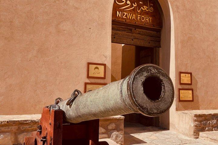 Shared Nizwa and Jebel Akhdar Tour with Local Guide