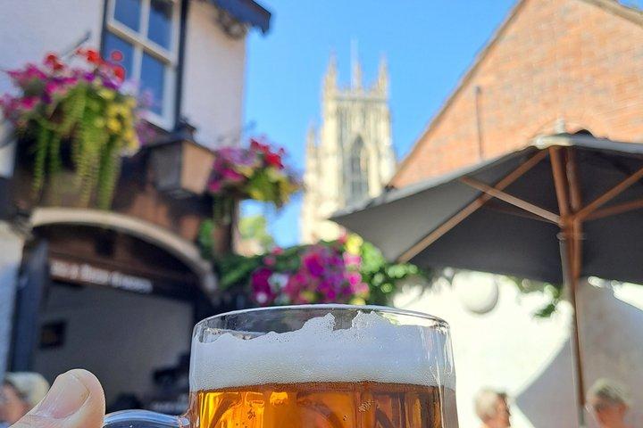 Pub eccentrici e strade tortuose di York