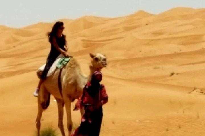 Shared Wadi Bani Khalid and Wahiba Sands Desert Tour with Sunset