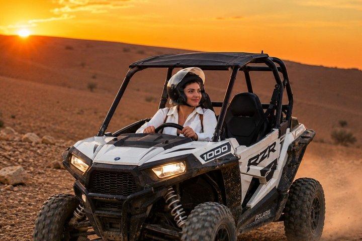 Marrakech: 1hour buggy ride in Agafay, camel ride and dinner show