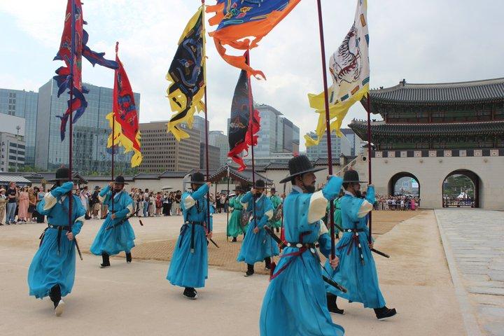 Explore Korean Philosophy at Gyeongbokgung Palace in Seoul