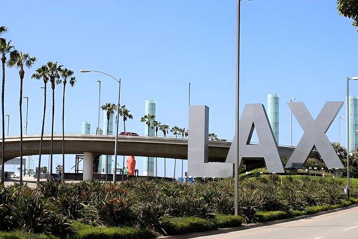 ハリウッド、ビバリーヒルズ、サンタモニカへのプライベートLAX送迎