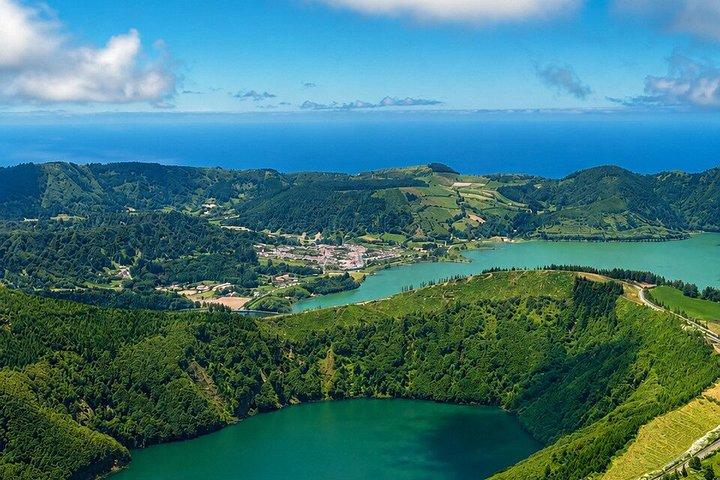 Private Tour Seven Cities, Fire Lagoon & Pineapple Plantation