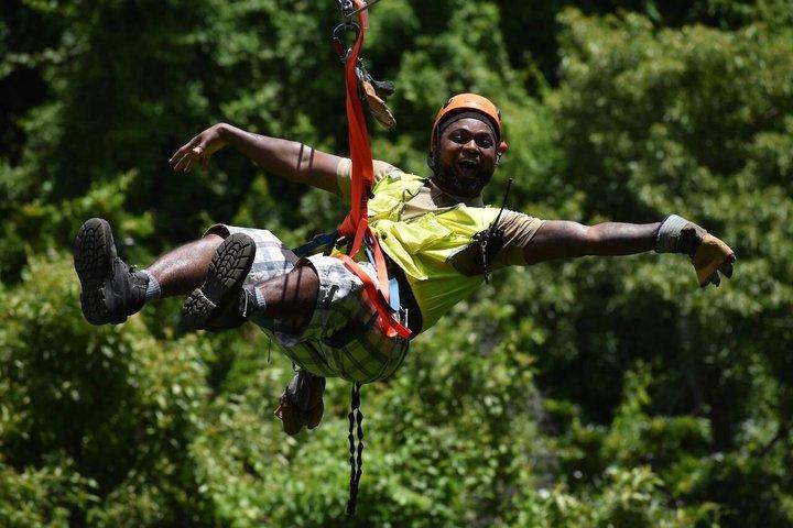 Roatan Zipline and Beach Tours