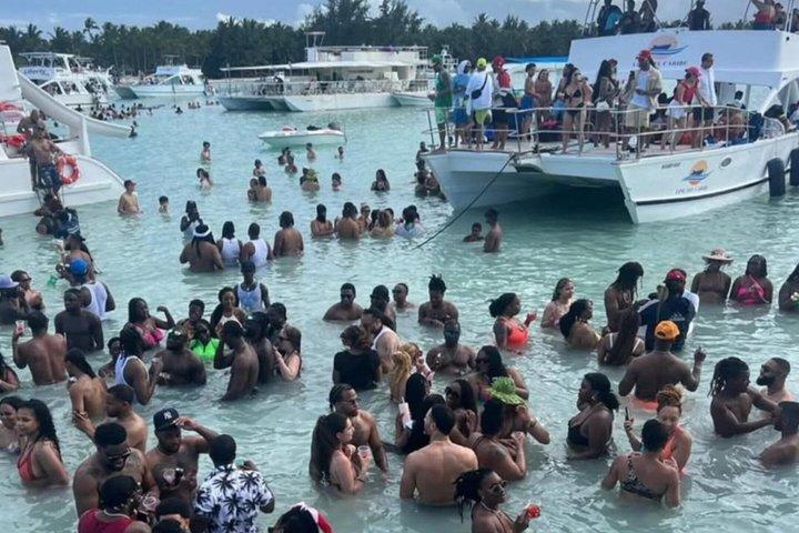 Punta Cana Hip Hop Party Boat with Open Bar