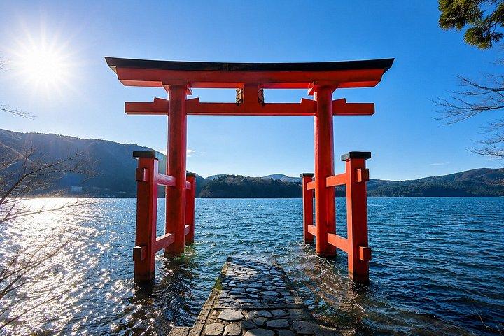 横浜港からのプライベート箱根海岸小旅行