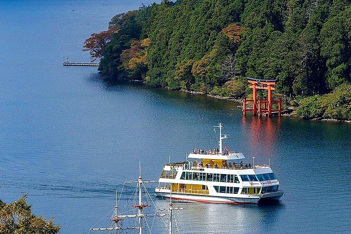 横浜港からのプライベート箱根海岸小旅行
