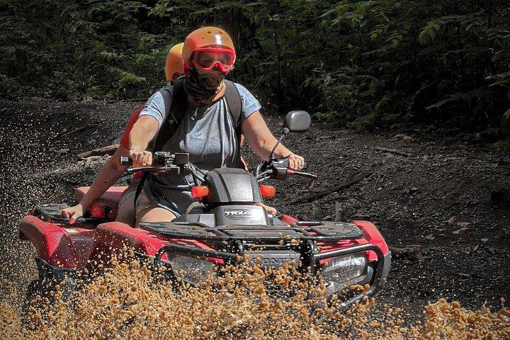 Aventura de quadriciclo pelas trilhas escondidas de Guanacaste