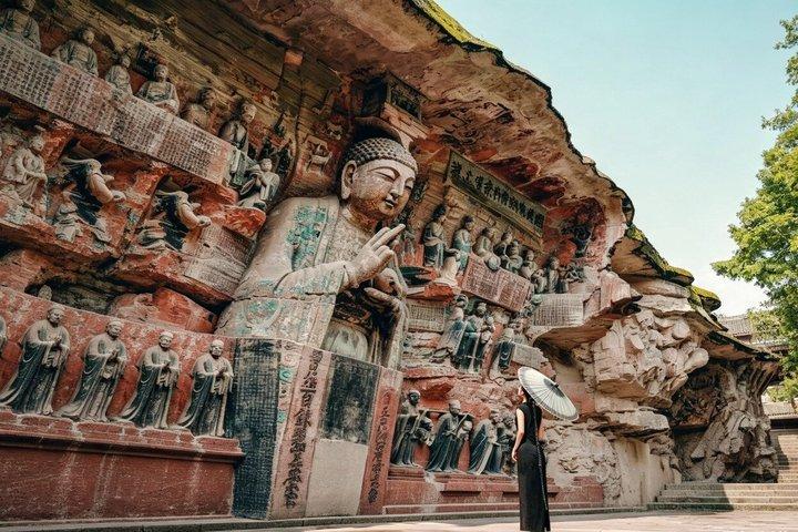Dazu Rock Carvings Experience with Audio or English Guide