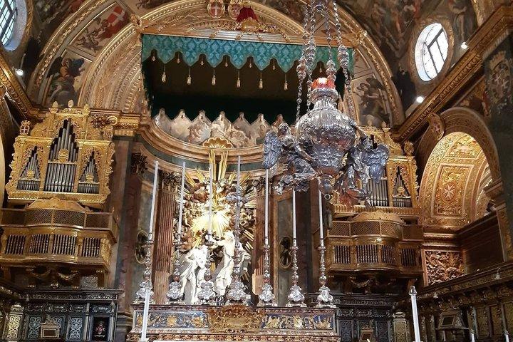 Führung durch die Kathedrale von St. John Co