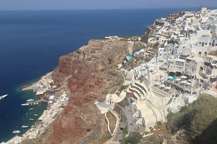 SANTORINI : 半日エスコートツアー 4時間または9時間からランドツアー