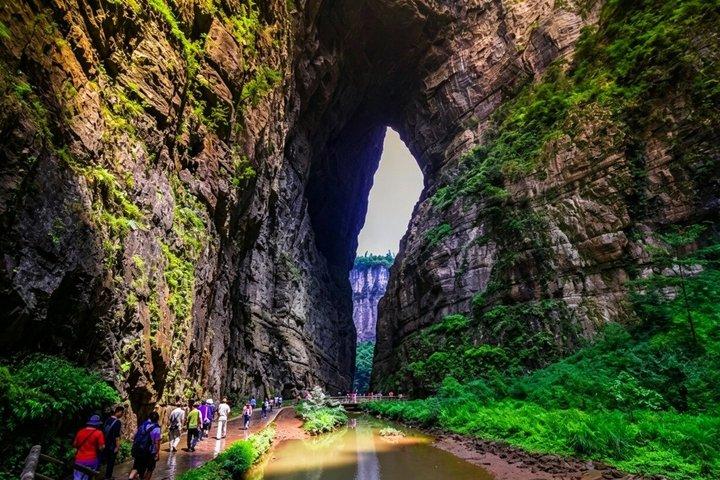 Chongqing Wulong Fairy Mountain and Three Bridges Trip
