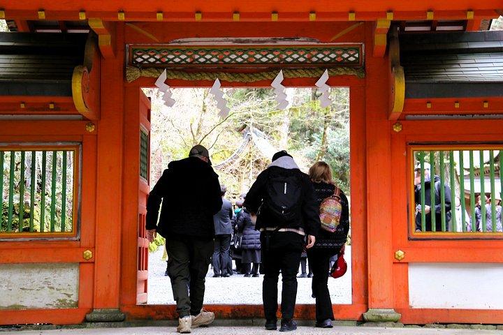 京都プライベートハイキングツアー：鞍馬・貴船の古代軌跡