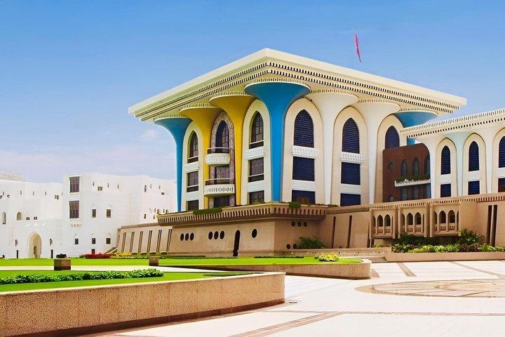 Shared Half Day Muscat City Tour in Mosque and Souk Scenic Stops
