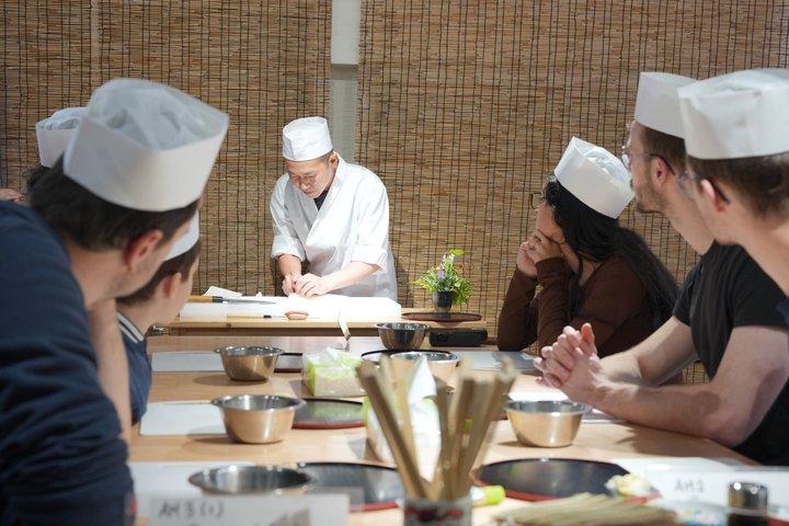 東京築地魚市場めぐり プロが教える寿司作り教室