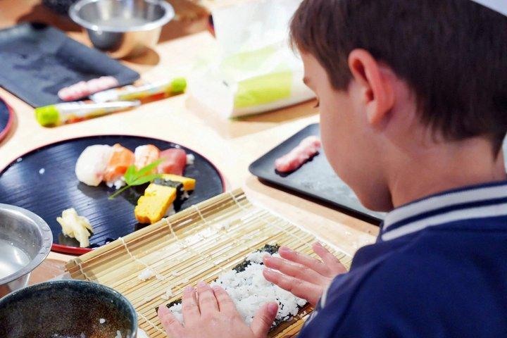 東京築地魚市場めぐり プロが教える寿司作り教室