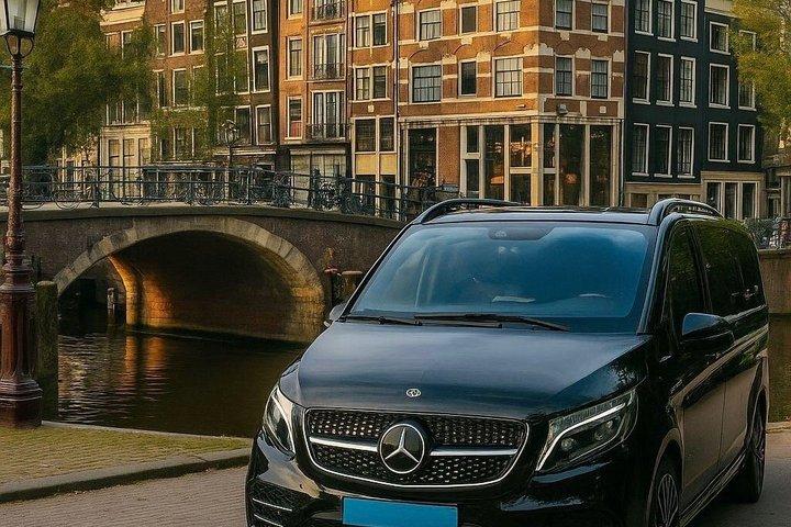 Landtour mit Flughafentransfer