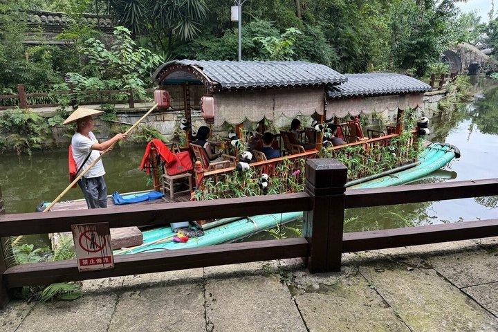楽山仏と黄龍渓水上街観光（ランチ付き）