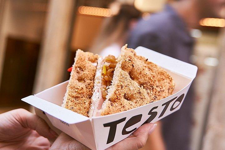ベネチア：リアルト橋近くで味わう、職人技が光るフォカッチャのプレミアムテイスティング