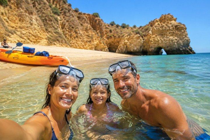 Kayak y Snorkle en las cuevas ocultas y playas secretas