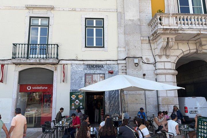 Private Driver Custom Route: Lisbon, Sintra & more Tailored Tour