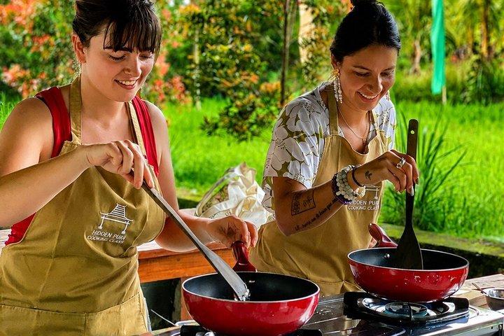 Ubud : Balinesischer Kochkurs und Markttour mit Reisfeldblick