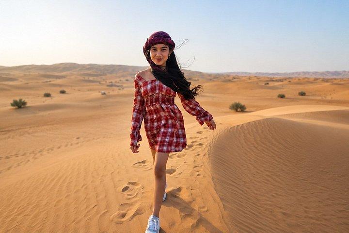 Tour compartido por el desierto de Wadi Bani Khalid y Wahiba Sands con puesta de sol