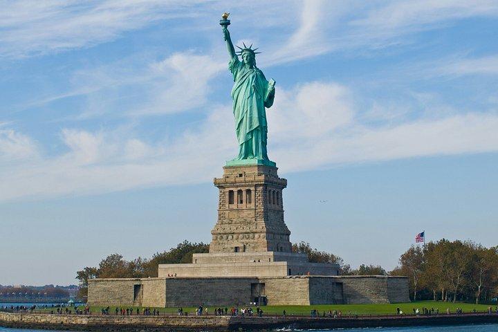 自由の女神ツアーと9/11メモリアルガイドツアー