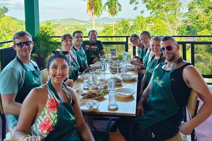 Traditional Thai Cooking Class in Phuket
