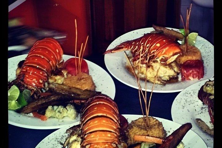 コスタマヤキャプテンモノビーチクラブデイパスと港ピックアップ