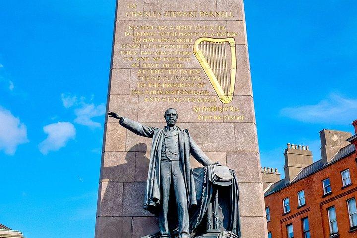 Dublin Scavenger Hunt & Highlights Self-Guided Walking Tour