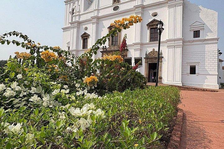 Goa Private Sightseeing Experience with AC Vehicle