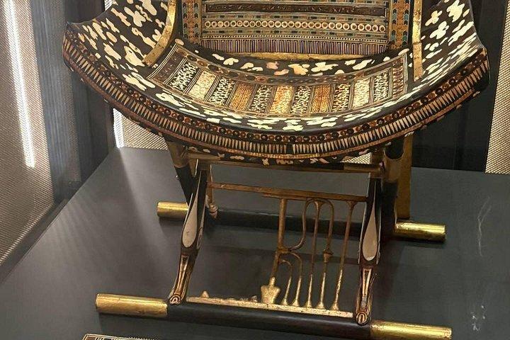 ギザのピラミッドと大エジプト博物館のシェアツアー