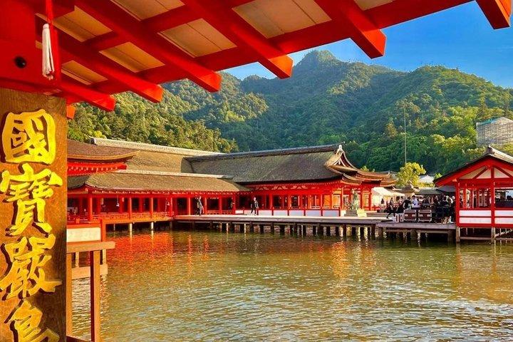 Miyajima Small Group Tour from Hiroshima Station