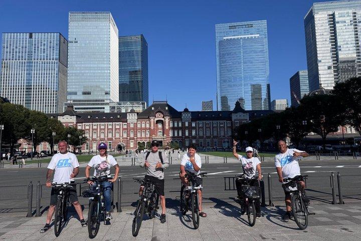 Tokyo Guidad elcykeltur Dolda gator och lokala kvarter