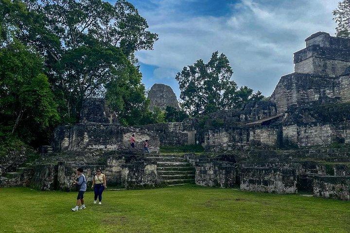 サンイグナチオから地元の昼食付きティカル日帰り旅行