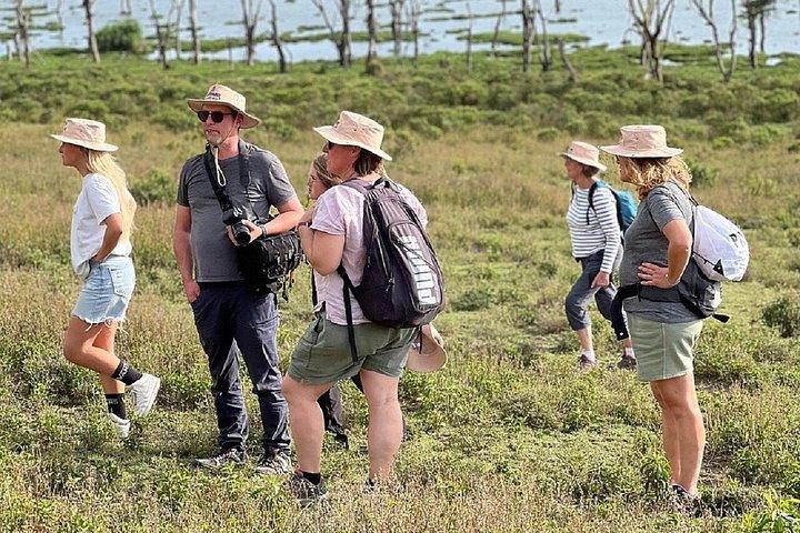 ナイロビ発ヘルズゲート、ナイバシャ湖＆三日月島ツアー