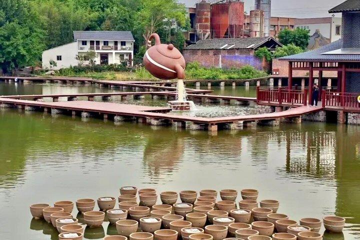 Chongqing Rongchang Pottery and Weaving Private Tour